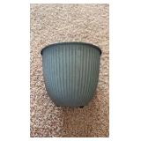 Natural IronStone Garden/Flower Pot, 1.32 Gallon 8-Inches Wide Charcoal Gray-Brownish Color