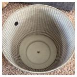 Natural IronStone Garden/Flower Pot 14-Inches Wide 6.6 Gallon Gray Color Sith Decorative Lines