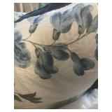 Full/Queen Zenia 7 Piece Comforter Set | Retail $170 | one comforter, two shams, two euro shams, one oblong pillow, one throw