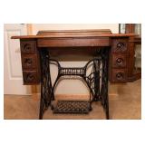 Antique Singer Treadle Sewing Machine Table and Singer Sewing Machine