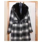 Laundry by Shelli Segal Wool Blend Coat with Removable Fur Trim & Scarf – Size Large