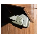 Vintage Singer Sewing Machine with Folding Sewing Cabinet Table