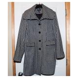 Chaps Houndstooth Coat – Size Large