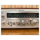 Vintage Sony STR-6200F FM stereo receiver, works as should. Excellent condition.