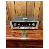Vintage Marantz Model 1070 Stereo Amplifier