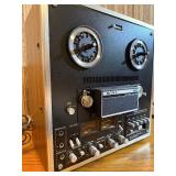 Vintage Sony Tapecorder TC-640B reel-to-reel tape recorder. Powers on.