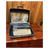 SCM Olympia Electra 120 Portable Typewriter