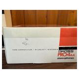 New in Box ! Koss PRO/4AA, a set of iconic, professional-grade studio headphones first introduced in 1970