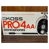 New in Box ! Koss PRO/4AA, a set of iconic, professional-grade studio headphones first introduced in 1970