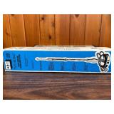 This item is a vintage "Li