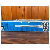 This item is a vintage "Li