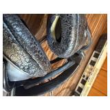 These are Sony MDR-CD950 "Digital Reference" headphones, a high-end vintage model released in 1991.