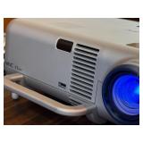 Near perfect condition NEC VT660, a portable 3LCD multimedia projector powers on , illuminates