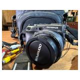 Olympus CAMEDIA C-8080 Wide Zoom digital camera