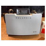 vintage Polaroid Automatic 215 Land Camera Pulse bulbs and Polaroid model 268 Flash and Case
