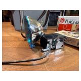 vintage Polaroid Automatic 215 Land Camera Pulse bulbs and Polaroid model 268 Flash and Case