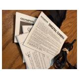 Silver Nikon Coolpix 5200 digital camera, untested