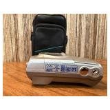 This item is an Olympus Camedia D-550 Zoom digital camera Untested