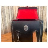 This item is a vintage Minolta X-700 35mm SLR film camera bundle