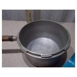 Vintage Presto Pressure Cooker with Wooden Handle, Rack & New Sealing Ring