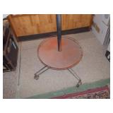 Revolving 20-Arm Accessory Display Rack - Ideal for Hats, Scarves & Jewelry