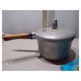 Vintage Presto Pressure Cooker with Wooden Handle, Rack & New Sealing Ring