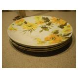 Set of 4 Yellow Floral Pattern Plates - Melamine Plastic Dinnerware