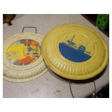 Vintage Kitchenware and Decorative Collectibles - 8 Pieces