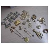 Vintage Costume Jewelry Craft Lot – Mixed Brooches, Pendants & Earrings