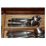 Georgian House Flatware & Steak Knives