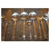 Georgian House Flatware & Steak Knives