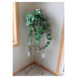 Ivy Plant & Stand