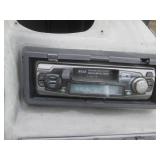 2001 Lund Boat on a Karavan Trailer, Ready To Hit The Water!