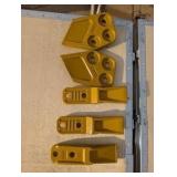 Unused BUCKET TEETH +SIDE TEETH