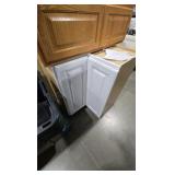 Assorted Lot of 4 kitchen cabinets