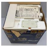 1984 Tomy OMNIBOT Robot 5402 Complete In Original Box (Untested) Battery Boxes Need Cleaning