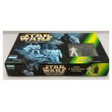 1998 STAR WARS  Escape The Death Star Action Figure Game (New Old Stock)