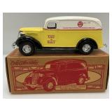 1995 ERTL Miniature MAC TOOLS Die-Cast 1938 Chevy Panel Trucks & MAC Tools Belt Buckle (New old Stock)