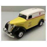 1995 ERTL Miniature MAC TOOLS Die-Cast 1938 Chevy Panel Trucks & MAC Tools Belt Buckle (New old Stock)