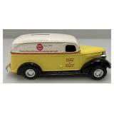 1995 ERTL Miniature MAC TOOLS Die-Cast 1938 Chevy Panel Trucks & MAC Tools Belt Buckle (New old Stock)