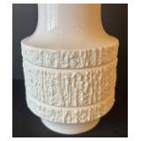 DR - Thomas of Germany  Vintage Vase