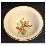 DR - Set of 8 Pottery Barn Holly Berry Bowls