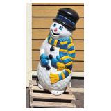 G - Festive Snowman Decor