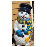 G - Festive Snowman Decor
