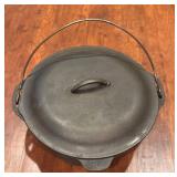 S - Vintage Cast Iron Dutch Oven