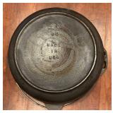 S - Vintage Cast Iron Dutch Oven