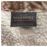 LL - Berkshire Plush Blanket