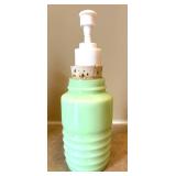 UL - Jadeite Salt & Pepper Shakers