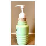 UL - Jadeite Salt & Pepper Shakers