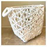 UL - White Macrame Storage Basket With Blanket